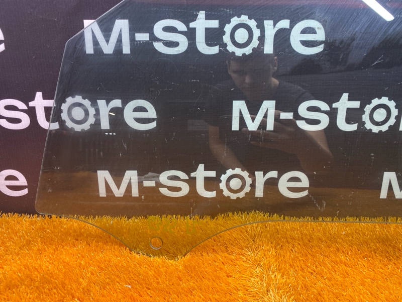 Стекло боковое, 1900 рублей, Красноярск