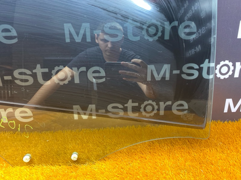 Стекло боковое, 1350 рублей, Красноярск