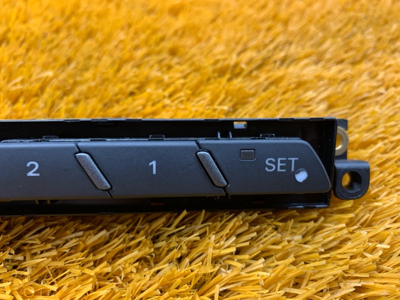 кнопка памяти сидений, 300 рублей, Красноярск