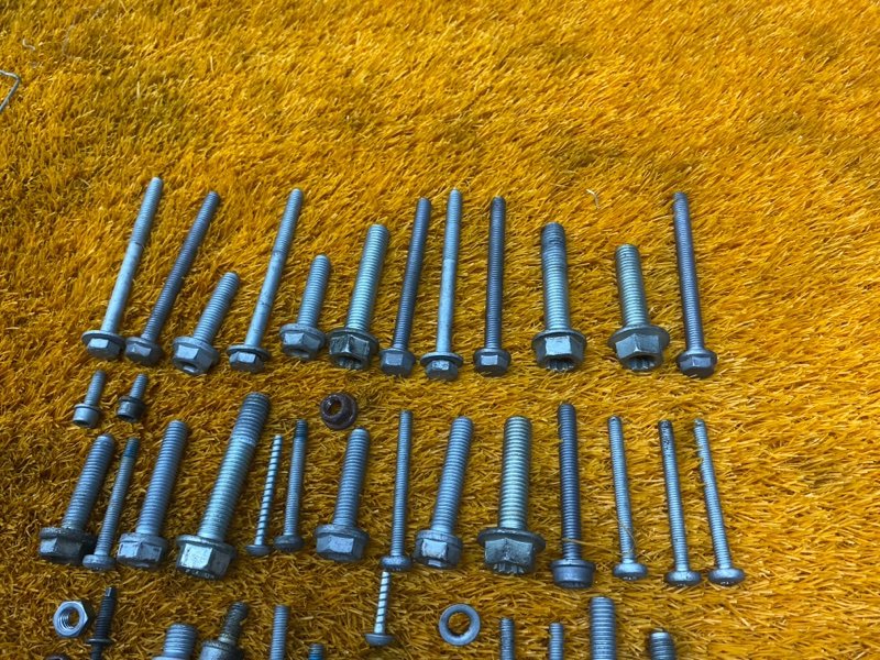 Болты и гайки ДВС, 900 рублей, Красноярск