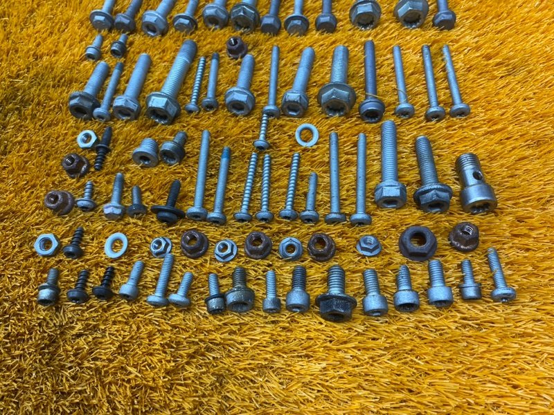 Болты и гайки ДВС, 900 рублей, Красноярск