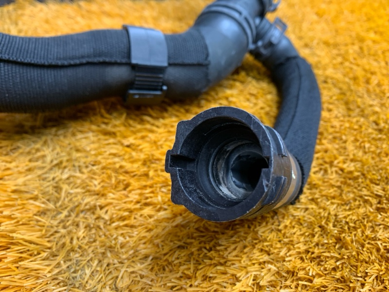 Патрубок радиатора нижний, 2000 рублей, Красноярск