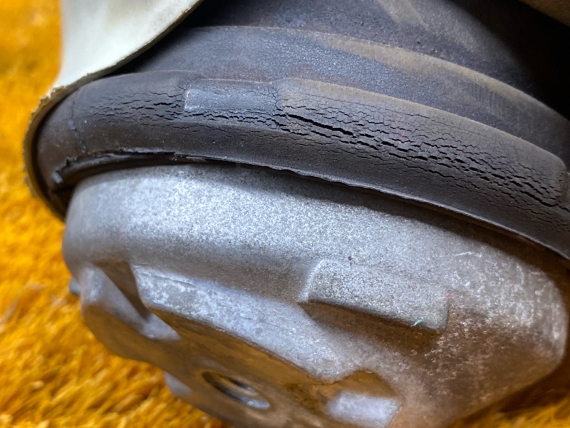 подушка двигателя, 2000 рублей, Красноярск