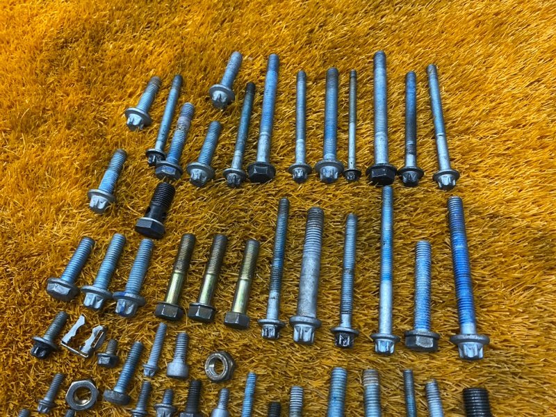 Болты и гайки ДВС, 900 рублей, Красноярск