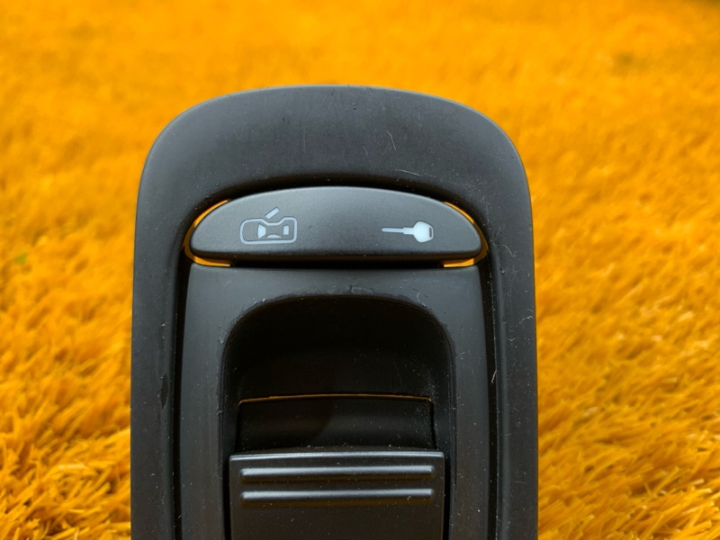 кнопка стеклоподъемника, 500 рублей, Красноярск