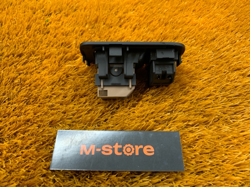 кнопка стеклоподъемника, 500 рублей, Красноярск