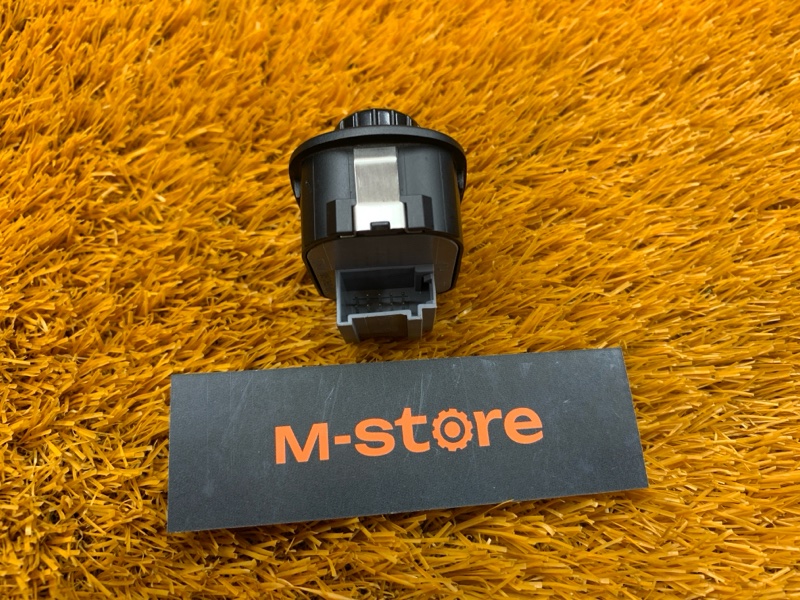 Кнопка регулировки зеркал, 500 рублей, Красноярск