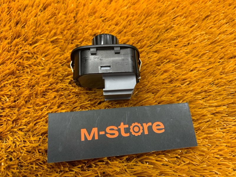 Кнопка регулировки зеркал, 500 рублей, Красноярск