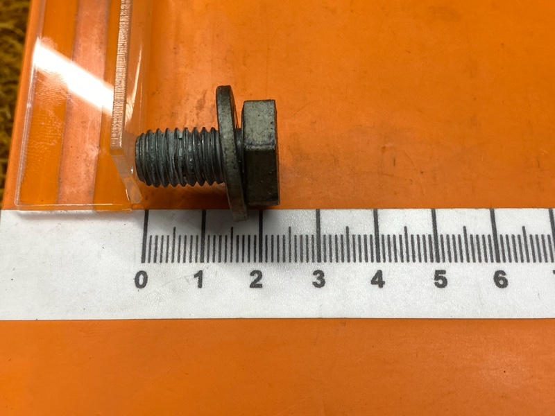 болт гидротрансформатора, 400 рублей, Красноярск