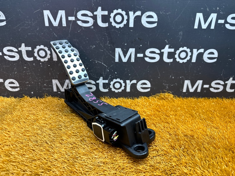 педаль газа, 1000 рублей, Красноярск