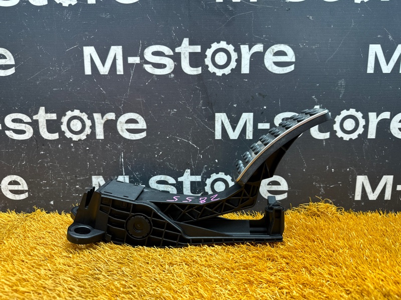 педаль газа, 1000 рублей, Красноярск