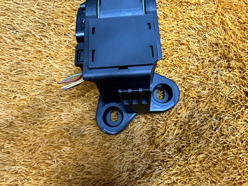 педаль газа, 1000 рублей, Красноярск