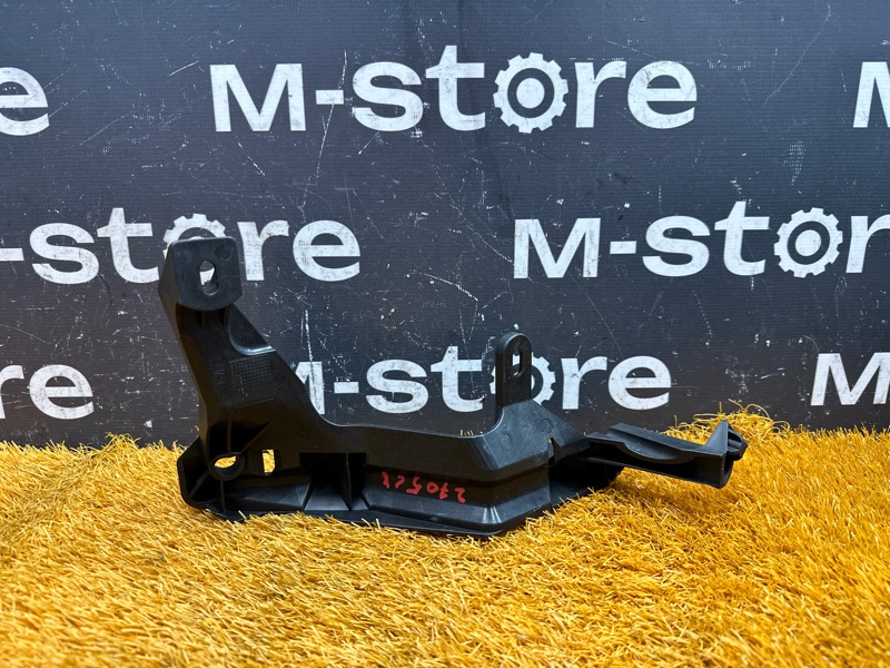 крепление бампера, 1200 рублей, Красноярск