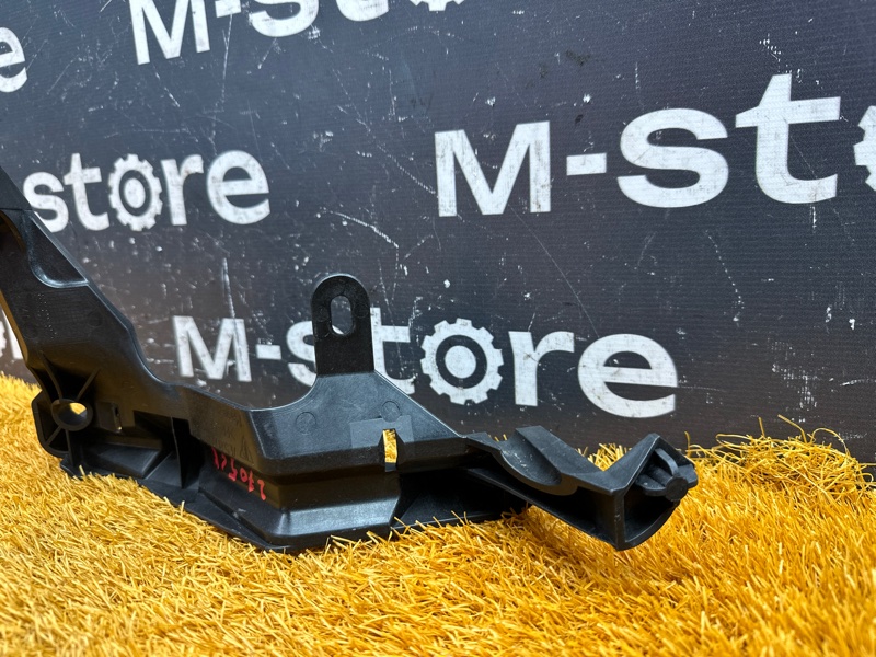 крепление бампера, 1200 рублей, Красноярск