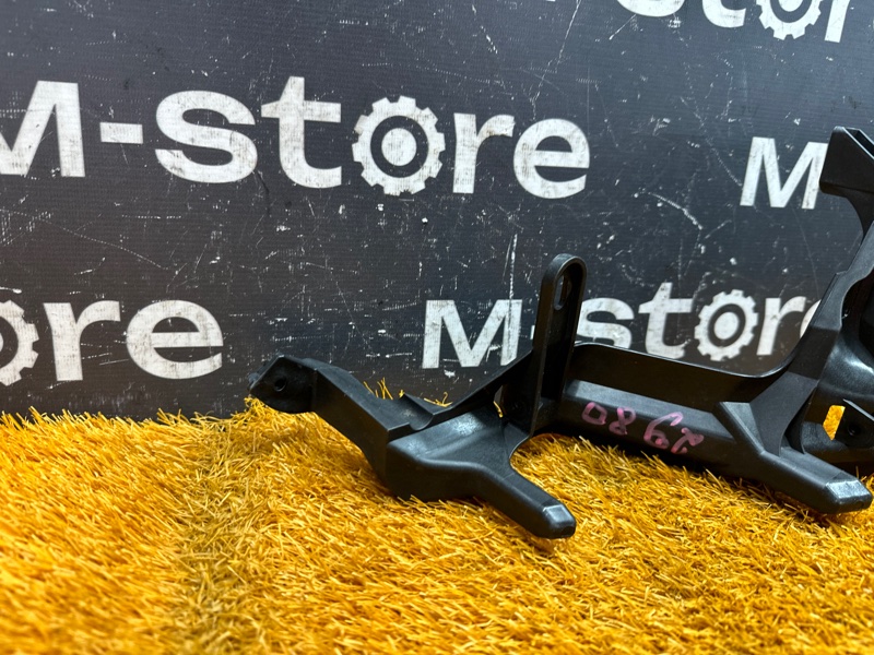 крепление бампера, 1200 рублей, Красноярск