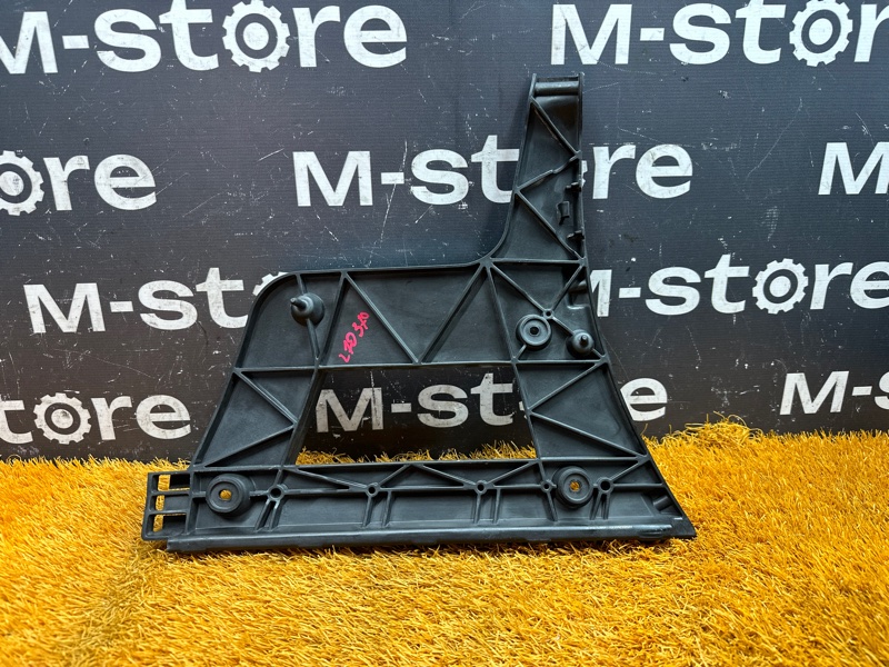 крепление бампера, 700 рублей, Красноярск