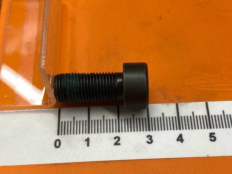 болт гидротрансформатора, 400 рублей, Красноярск