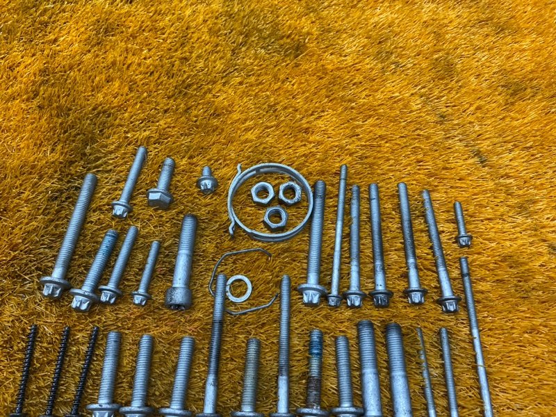 Болты и гайки ДВС, 900 рублей, Красноярск