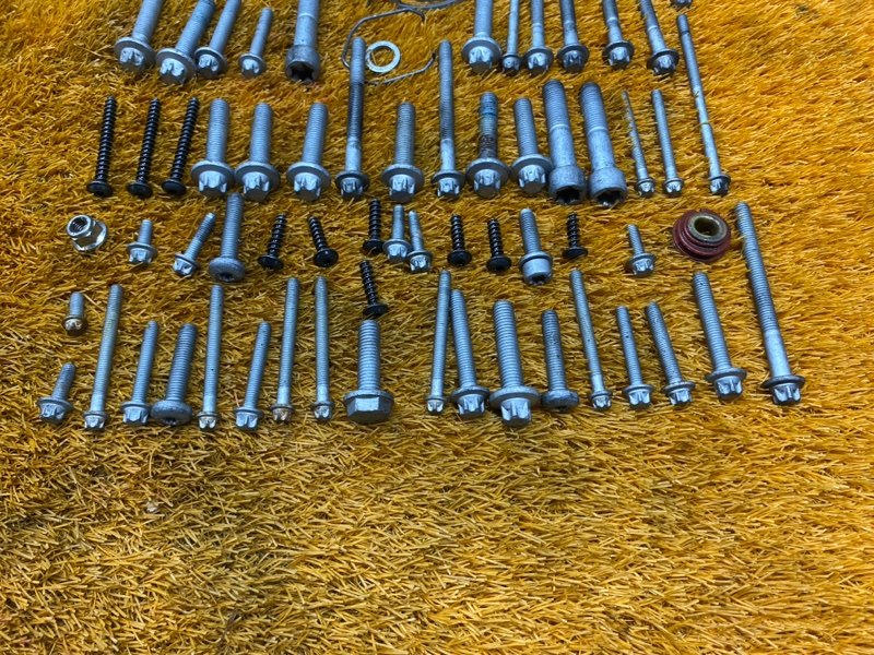 Болты и гайки ДВС, 900 рублей, Красноярск