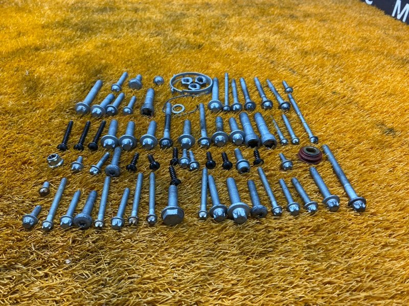 Болты и гайки ДВС, 900 рублей, Красноярск