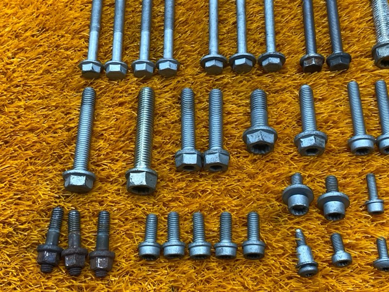 Болты и гайки ДВС, 900 рублей, Красноярск
