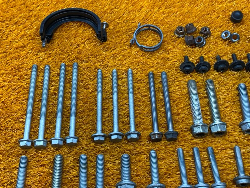 Болты и гайки ДВС, 900 рублей, Красноярск