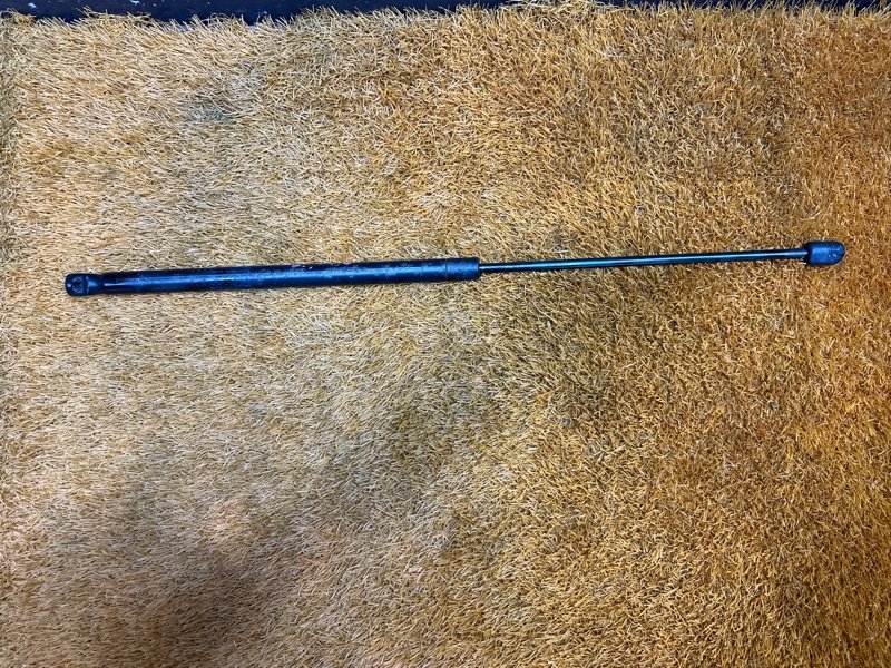 амортизатор капота, 500 рублей, Красноярск