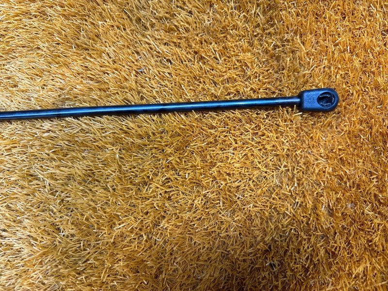 амортизатор капота, 500 рублей, Красноярск