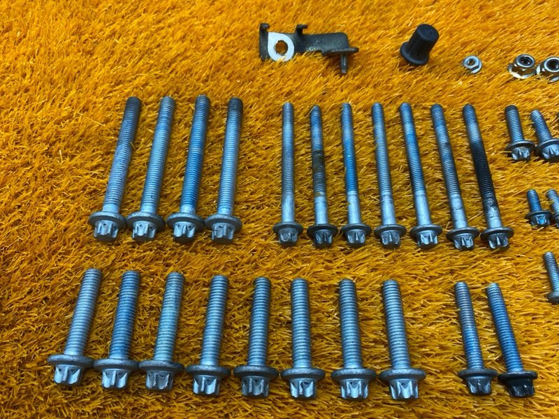 Болты и гайки ДВС, 900 рублей, Красноярск