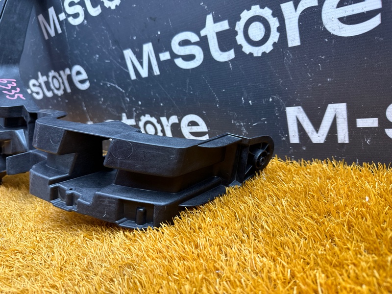 крепление бампера, 1400 рублей, Красноярск