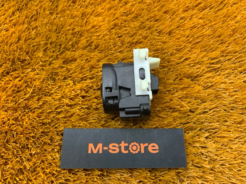 кнопка стеклоподъемника, 300 рублей, Красноярск