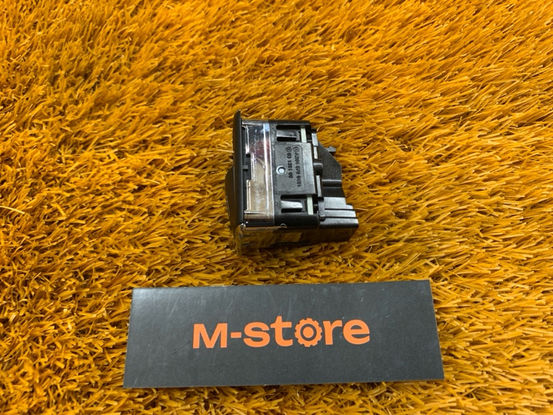 кнопка стеклоподъемника, 500 рублей, Красноярск