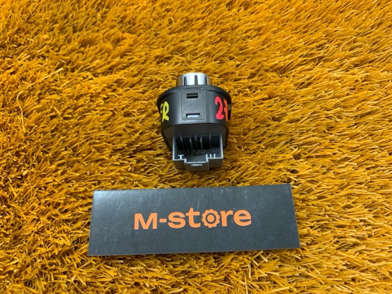 Кнопка регулировки зеркал, 1000 рублей, Красноярск