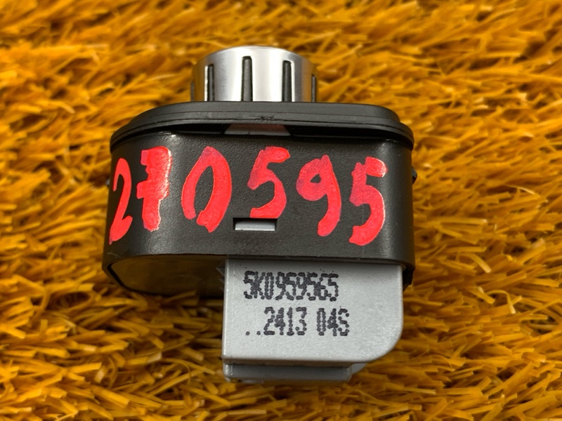 Кнопка регулировки зеркал, 1000 рублей, Красноярск