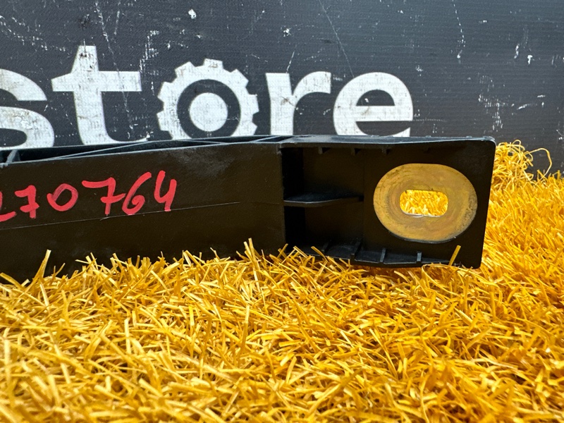 Кронштейн радиатора, 2000 рублей, Красноярск