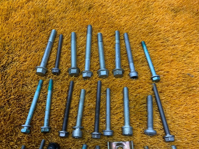 Болты и гайки ДВС, 900 рублей, Красноярск