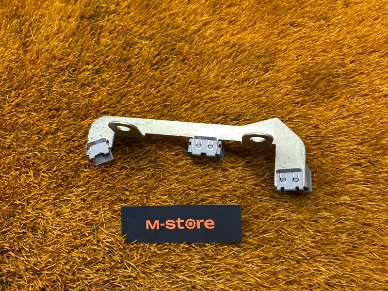 кронштейн, 300 рублей, Красноярск