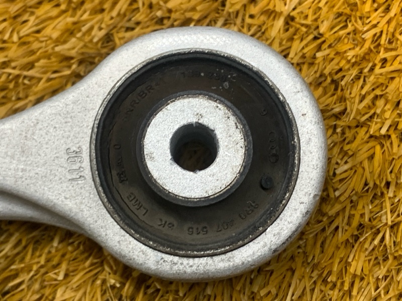 Рычаг подвески верхний, 2000 рублей, Красноярск