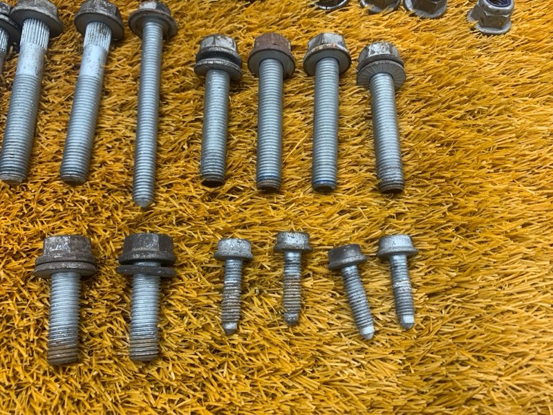 Болты и гайки задней подвески, 700 рублей, Красноярск