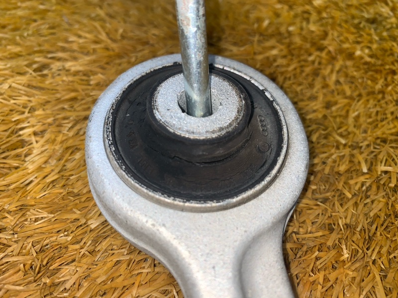 Рычаг подвески верхний, 1000 рублей, Красноярск