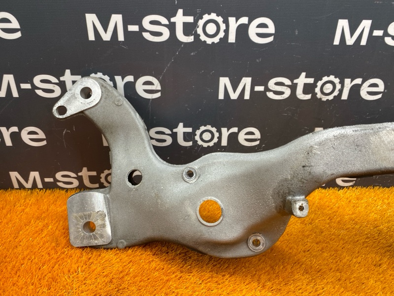 Балка поперечная (подрамник), 1000 рублей, Красноярск