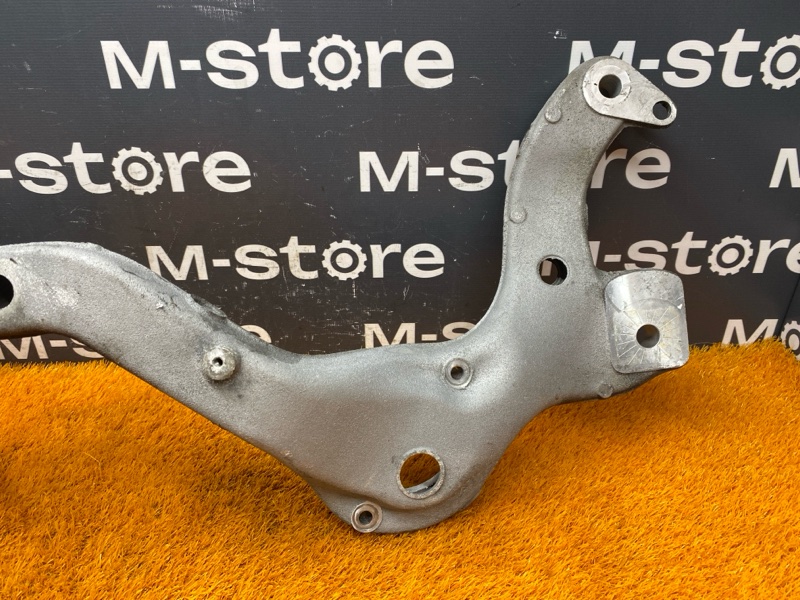 Балка поперечная (подрамник), 1000 рублей, Красноярск