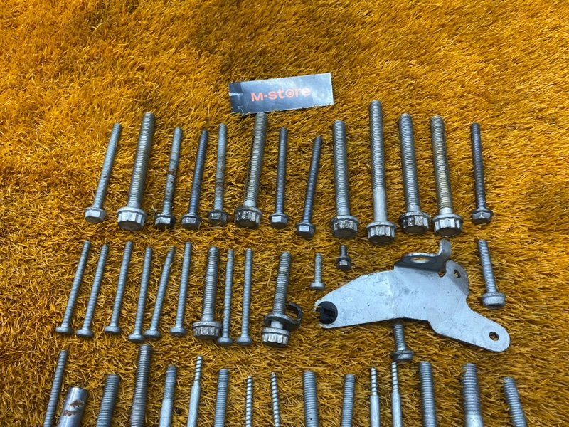 Болты и гайки ДВС, 500 рублей, Красноярск