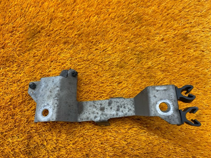 кронштейн, 300 рублей, Красноярск