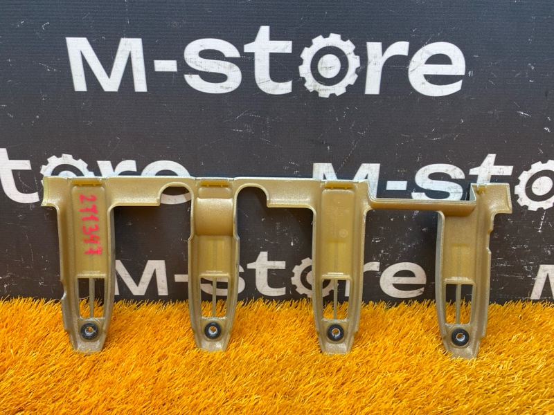 крышка двигателя, 500 рублей, Красноярск