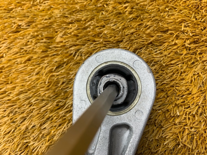 подушка двигателя, 1000 рублей, Красноярск