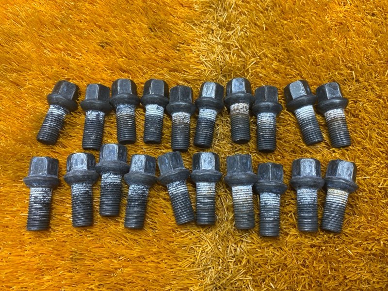 болт колесный, 2000 рублей, Красноярск