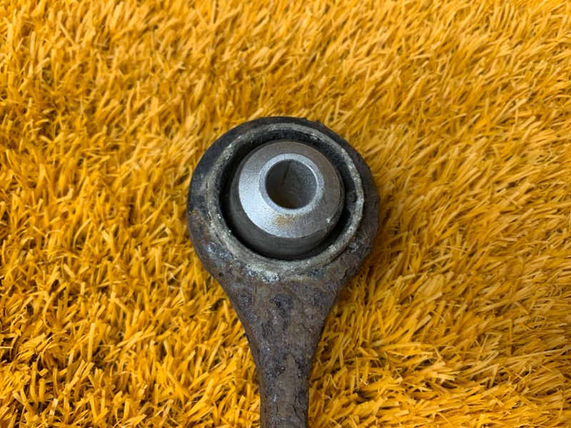 Рычаг подвески верхний, 1000 рублей, Красноярск