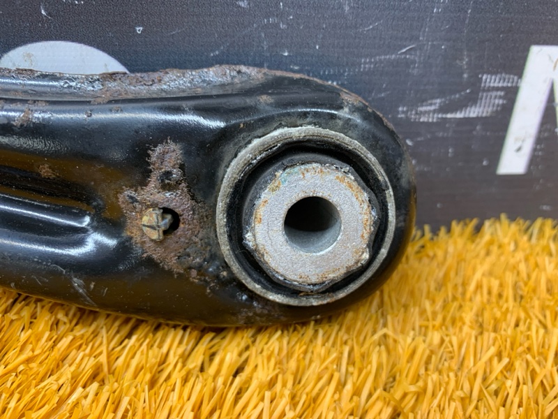 Рычаг подвески верхний, 1000 рублей, Красноярск