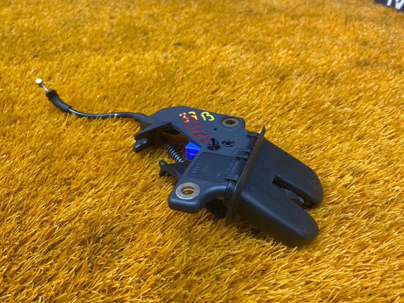 замок багажника, 3700 рублей, Красноярск